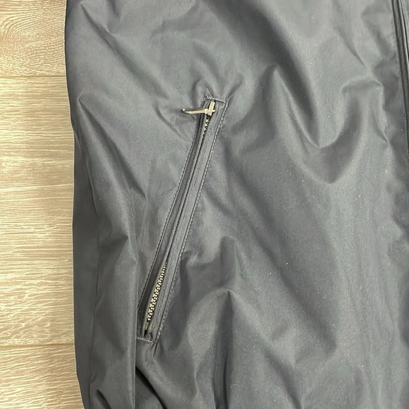 NWOT Van Heusen Lined Water Resistant Windbreaker Jacket Navy M - Picture 14 of 16